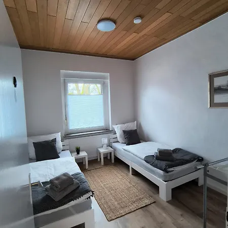 Zentrale Ideal Fuer Monteure, Messe & Urlaub Siegburg